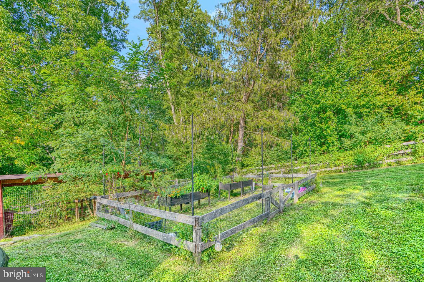 8 Manor Brook Rd Property Photo 68