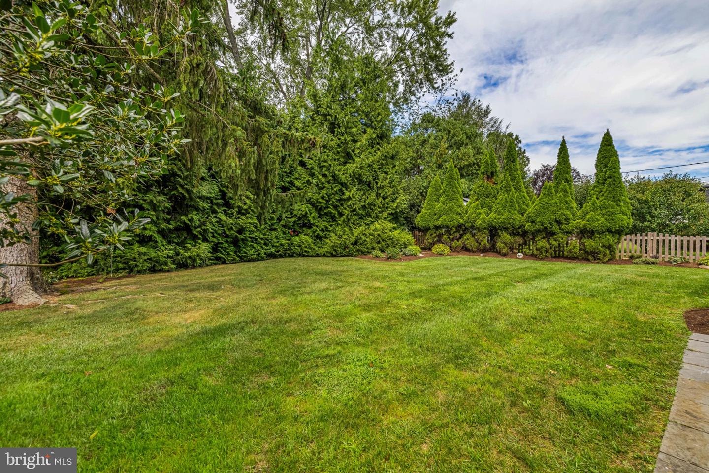 420 Sacred Heart Ln Property Photo 30