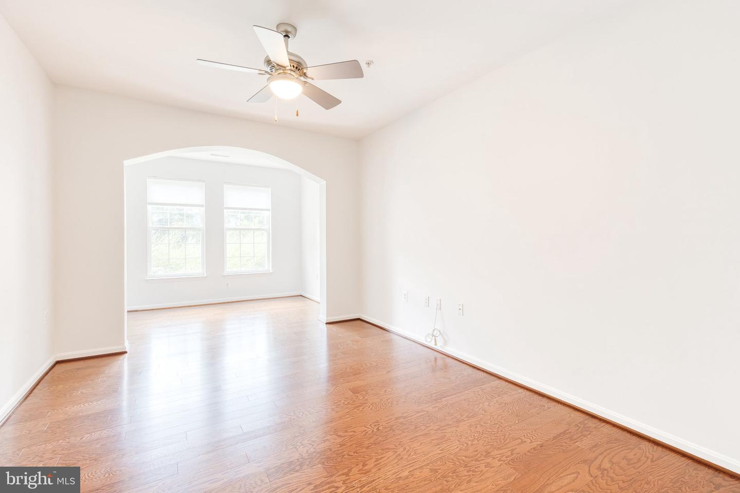 400 Symphony #142e Property Photo 21