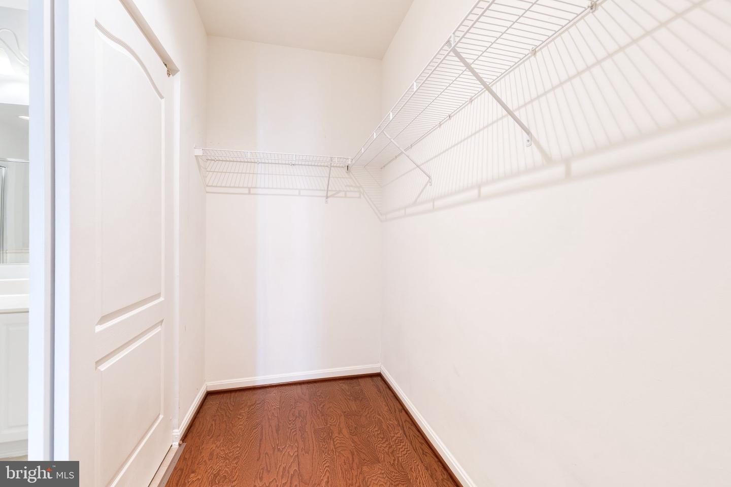 400 Symphony #142e Property Photo 27