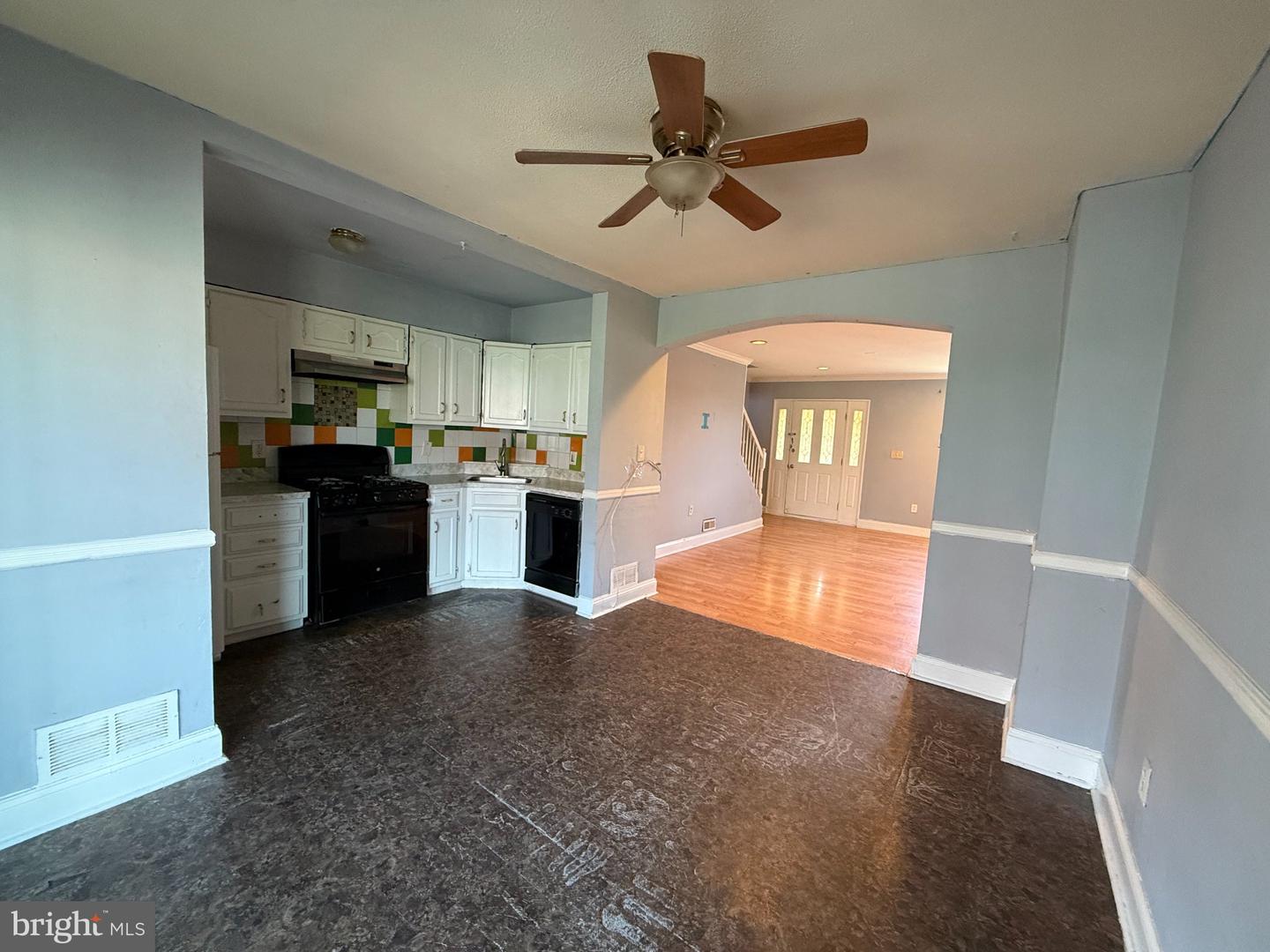 7041 Eastbrook Ave Property Photo 2