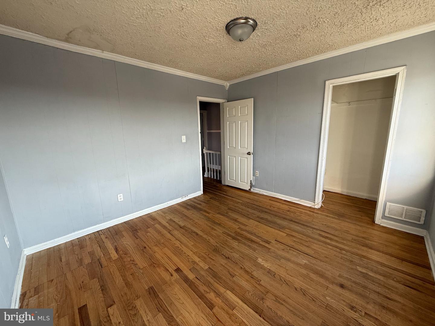 7041 Eastbrook Ave Property Photo 6