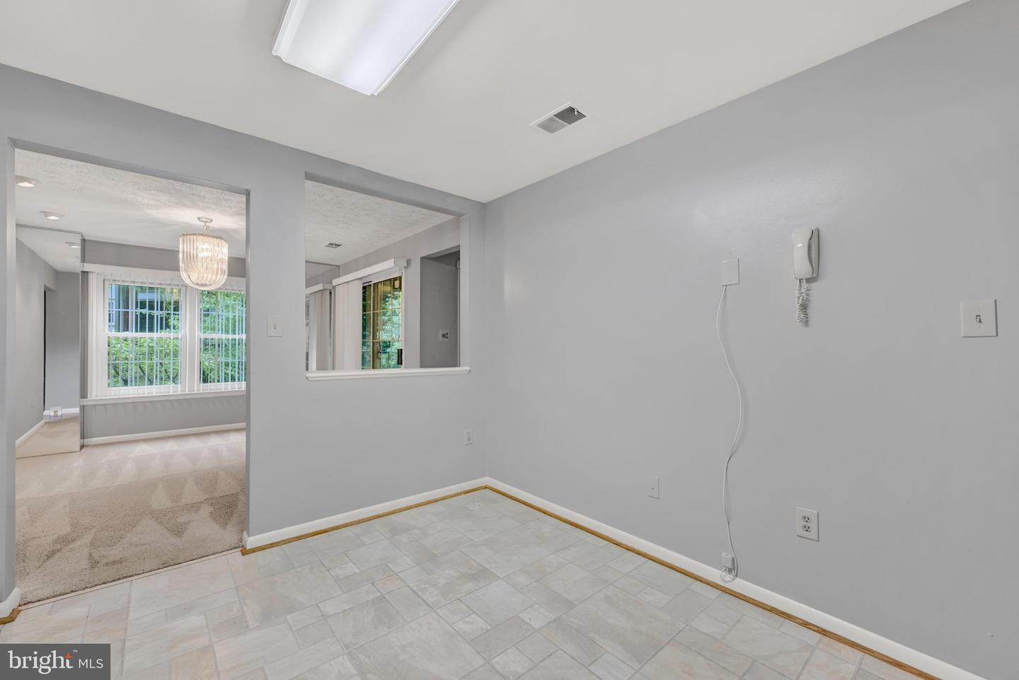 13 Pipe Hill Ct #b Property Photo 9