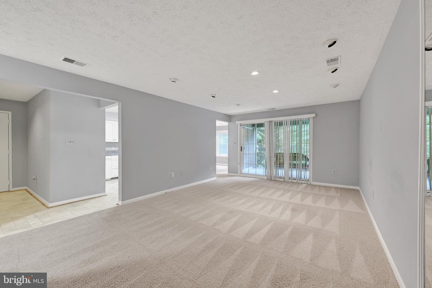 13 Pipe Hill Ct #b Property Photo 15