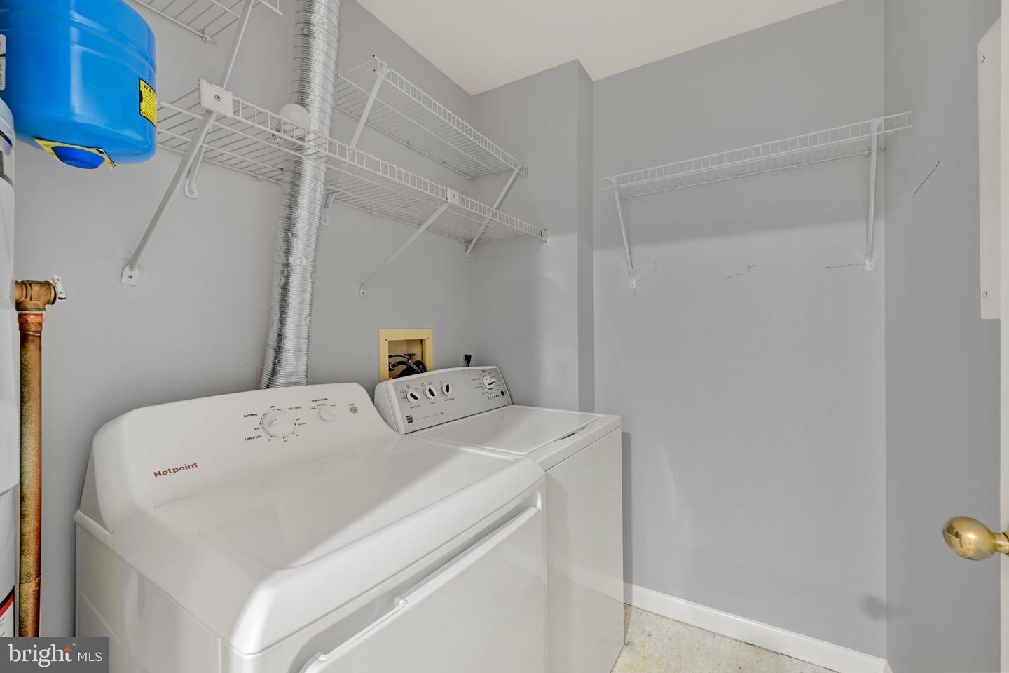 13 Pipe Hill Ct #b Property Photo 19