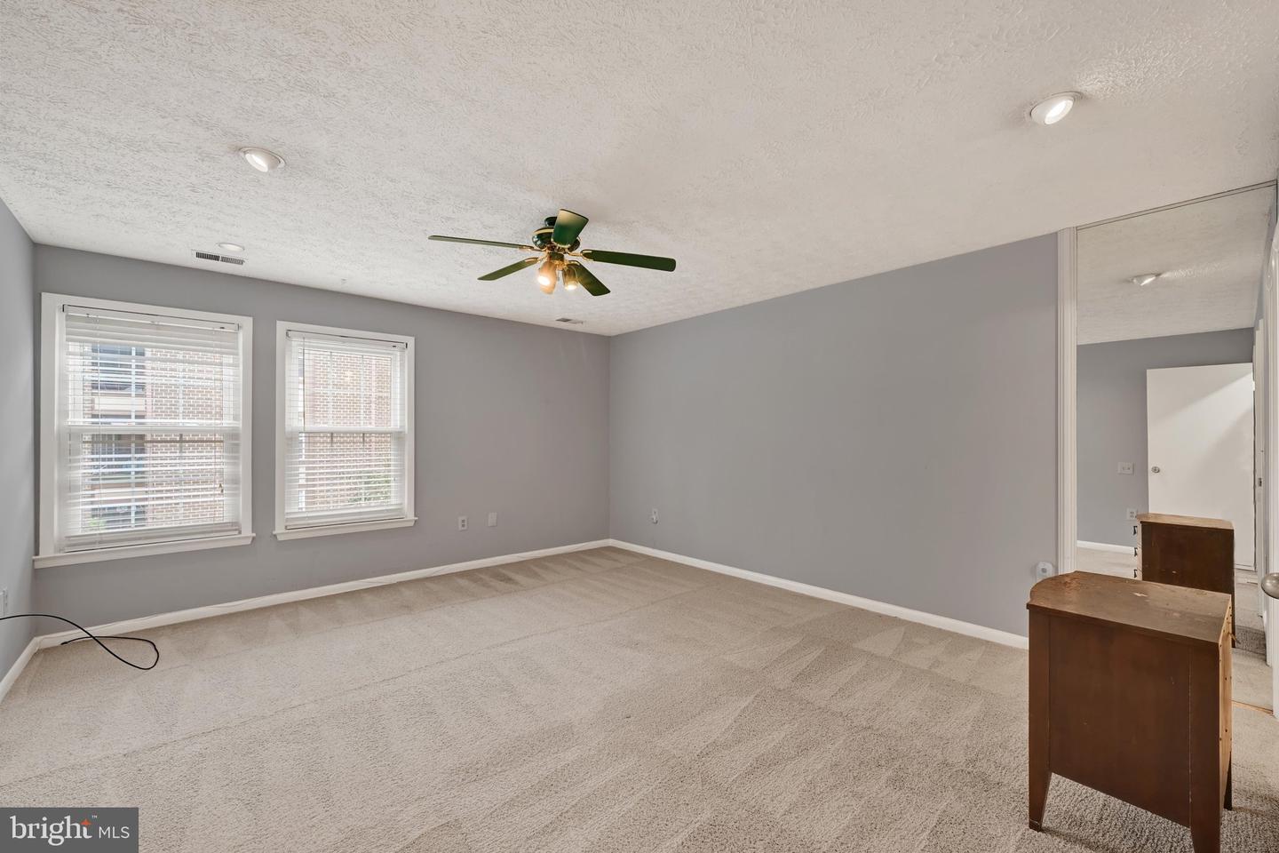 13 Pipe Hill Ct #b Property Photo 22