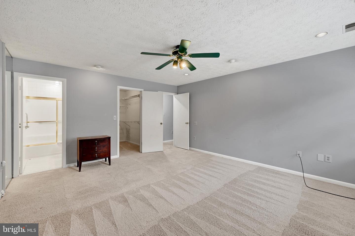 13 Pipe Hill Ct #b Property Photo 24
