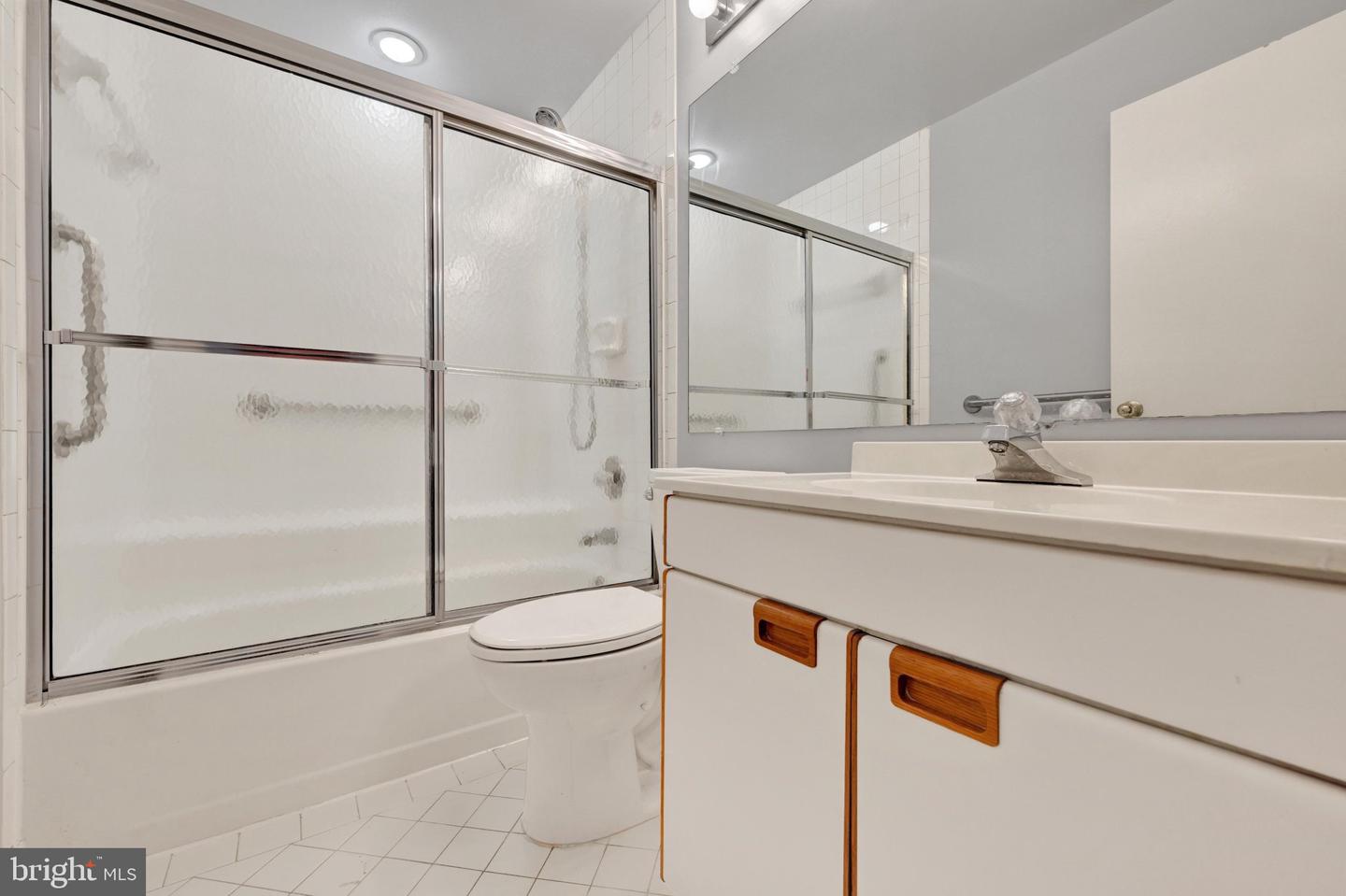 13 Pipe Hill Ct #b Property Photo 26