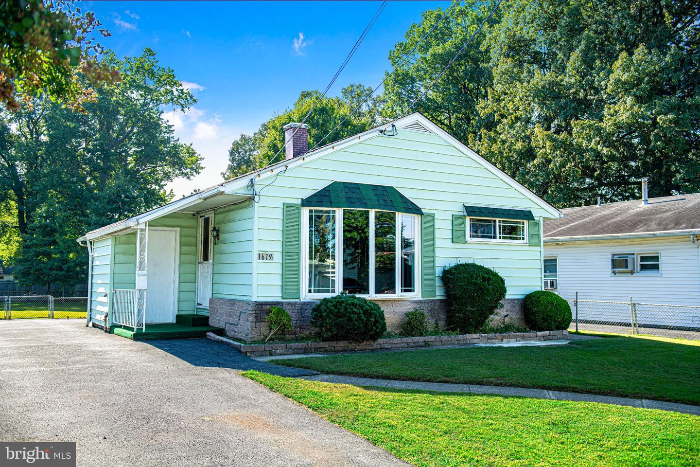 1619 FRENCHS AVE Property Photo 1