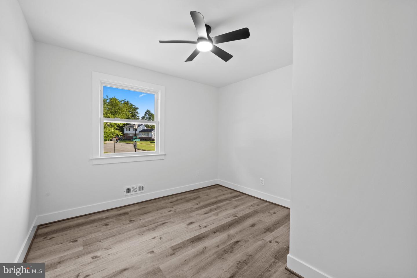 3724 Parkfield Rd Property Photo 18
