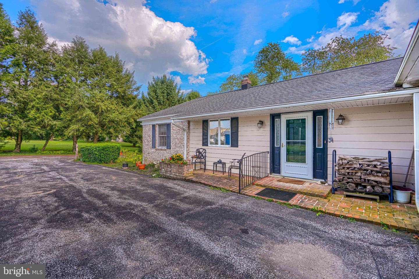 16331 Markoe Property Photo 4
