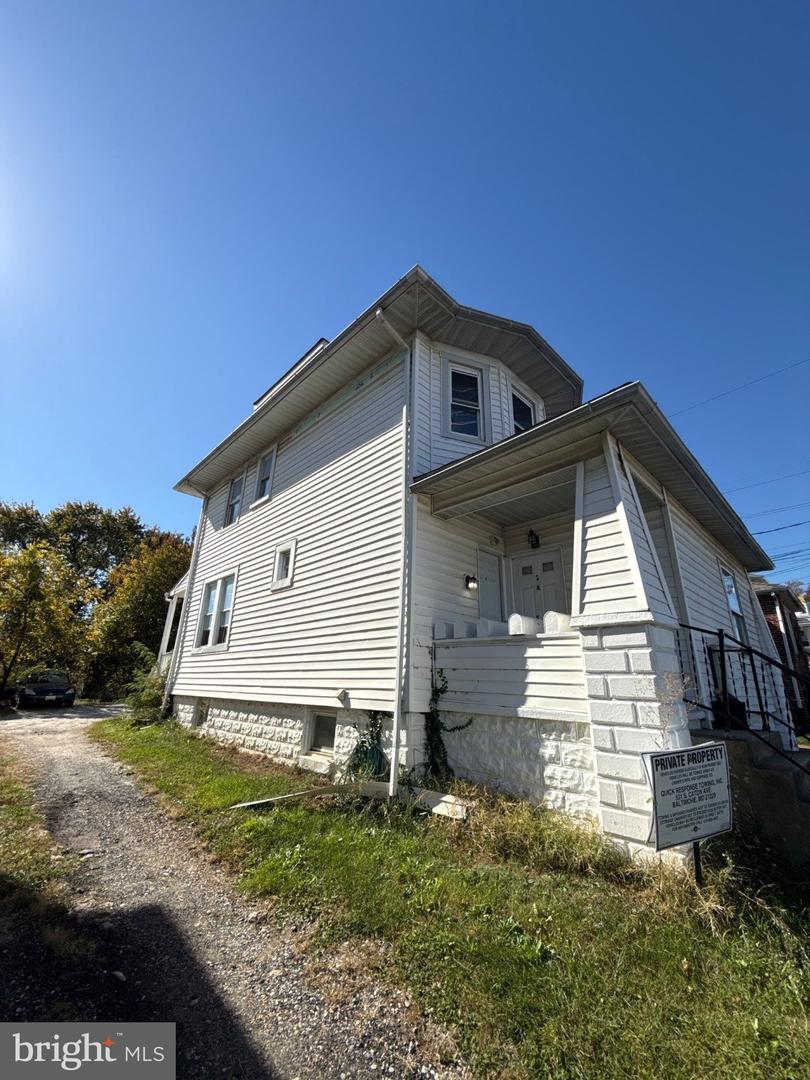 1309 Linden Ave Property Photo 2
