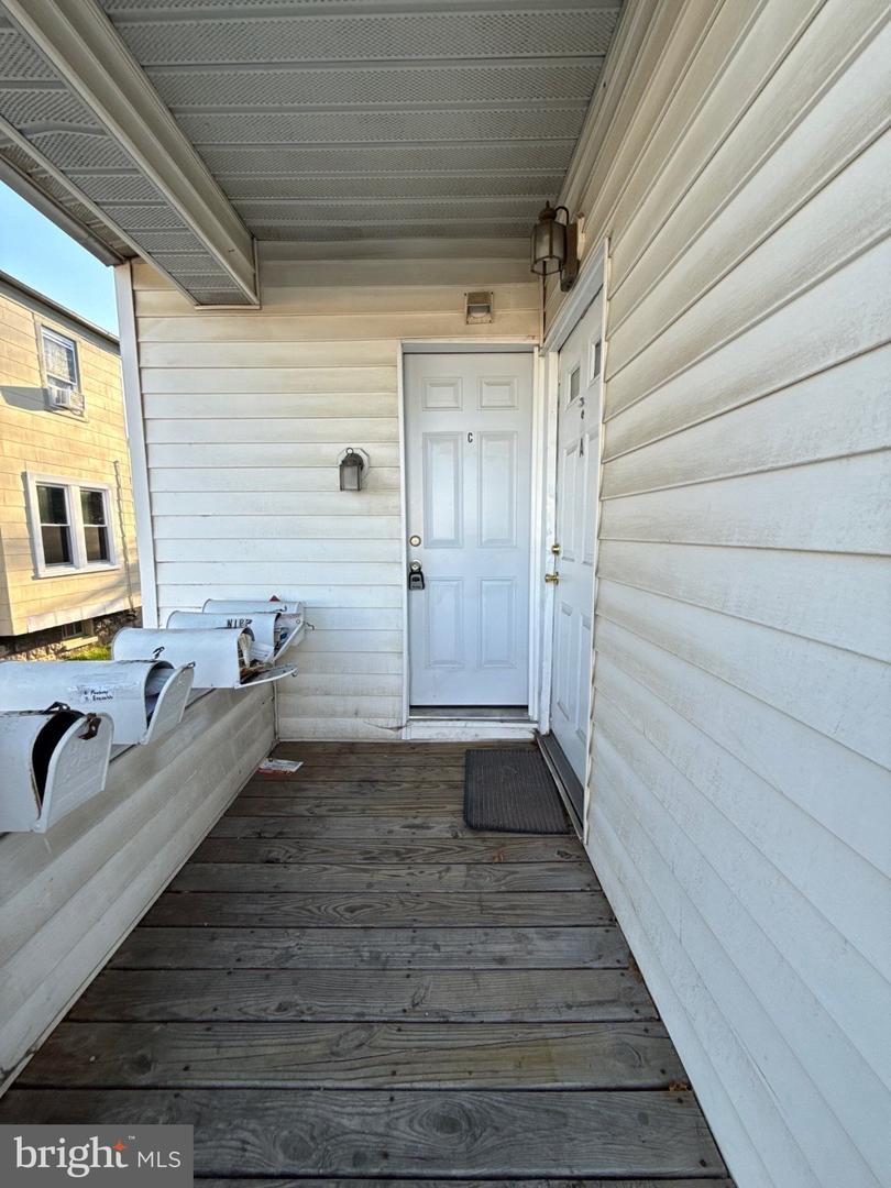 1309 Linden Ave Property Photo 3