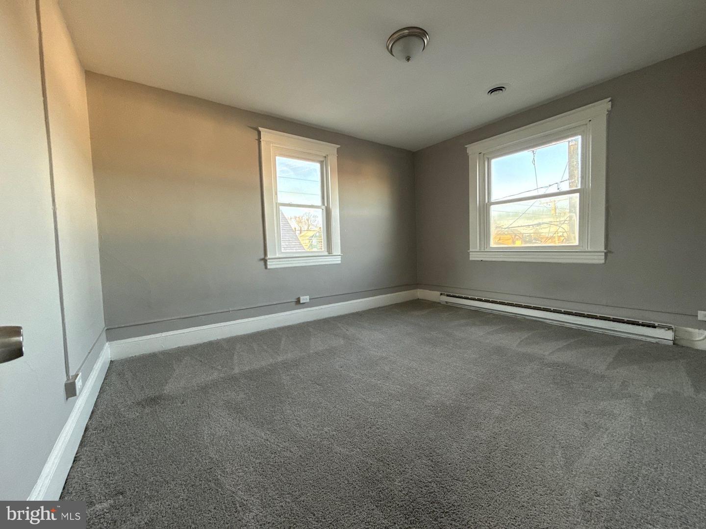 1309 Linden Ave Property Photo 5