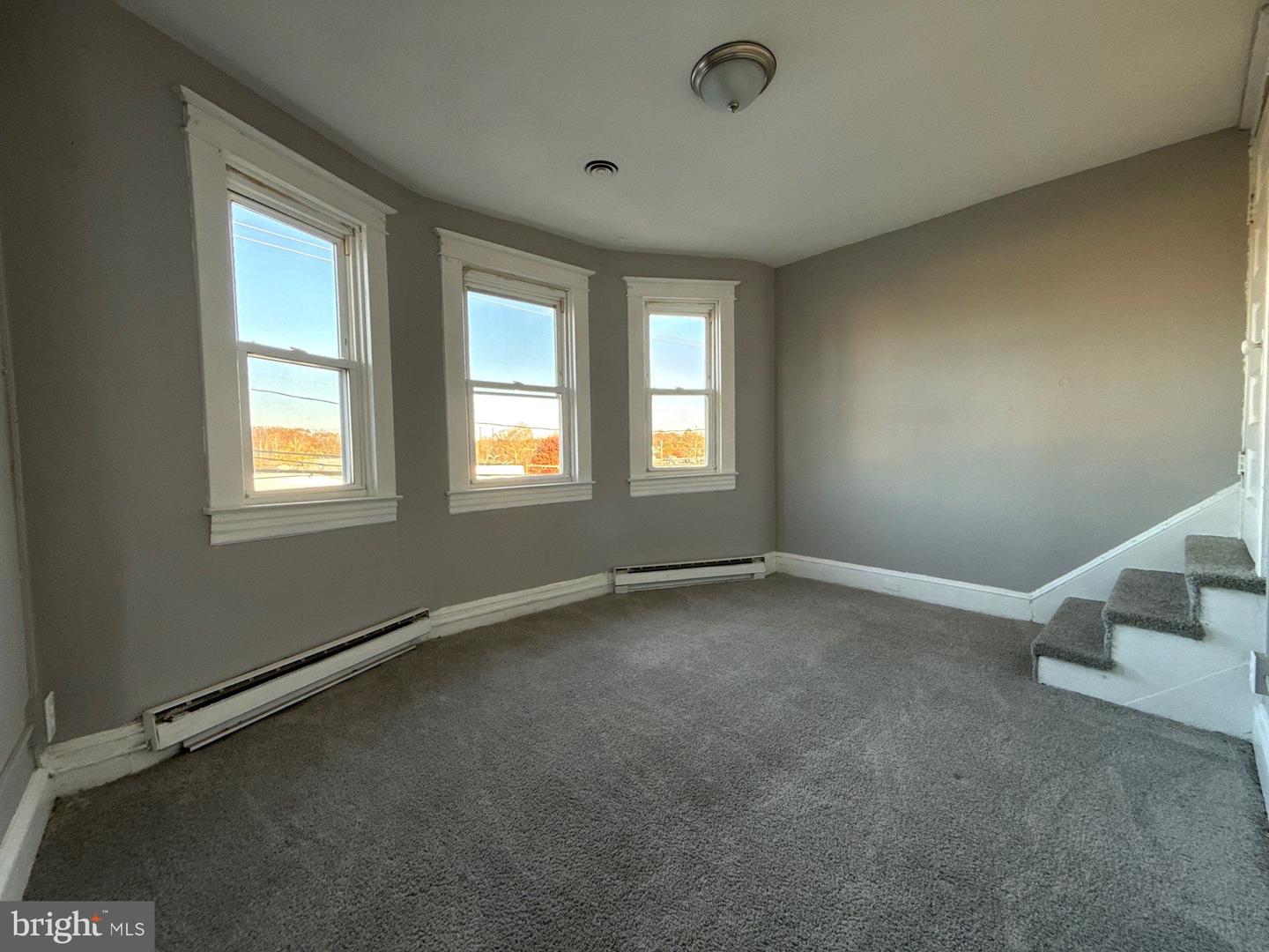1309 Linden Ave Property Photo 6