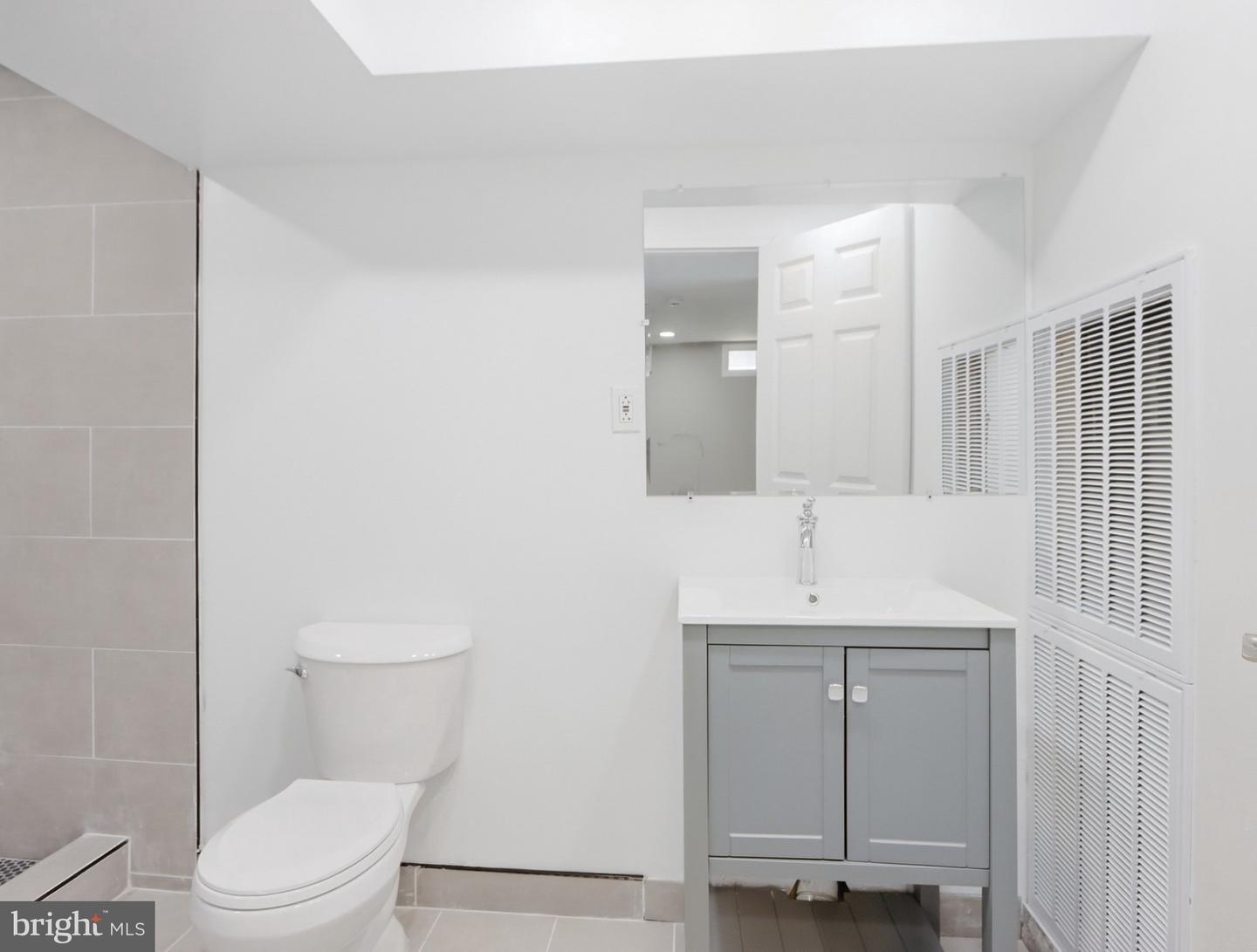 52 Ewing Dr #b Property Photo 15
