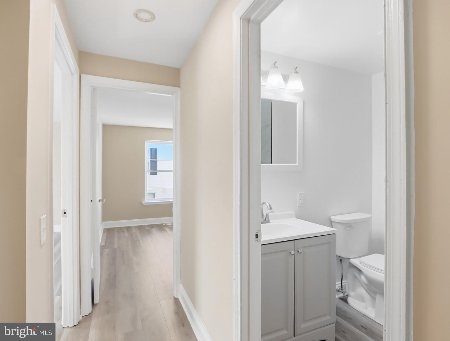 52 Ewing Dr #b Property Photo 17