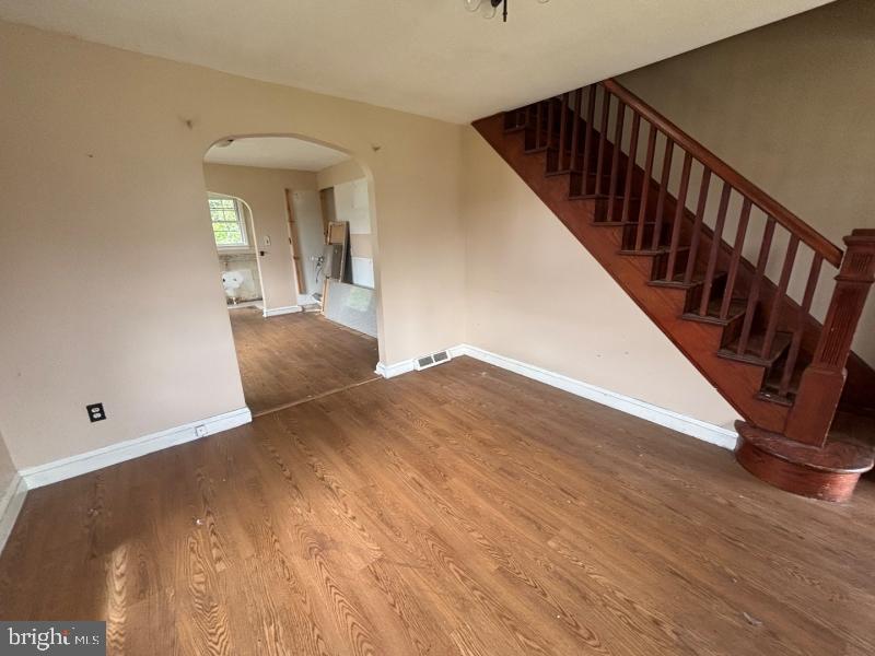 1804 Middleborough Rd Property Photo 4