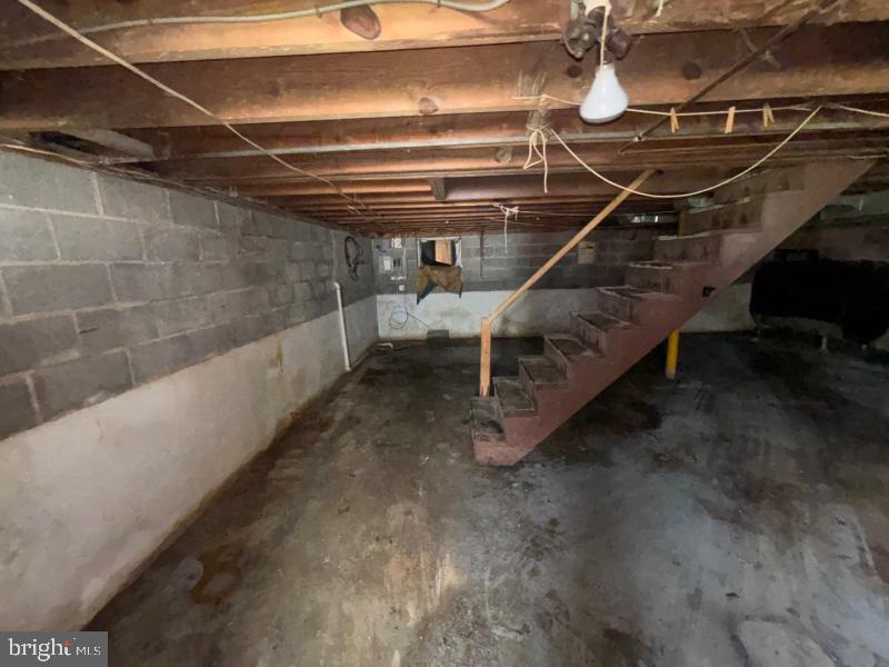 1804 Middleborough Rd Property Photo 7