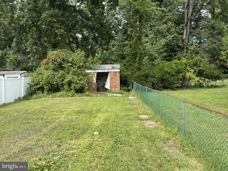 1804 Middleborough Rd Property Photo 12