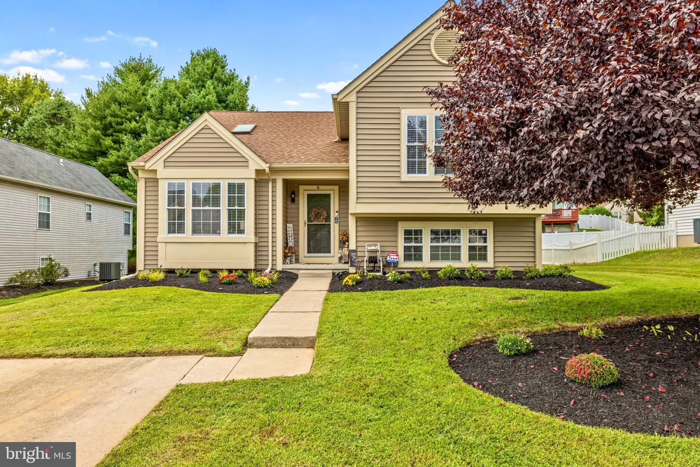 8 HARROD CT Property Photo 1