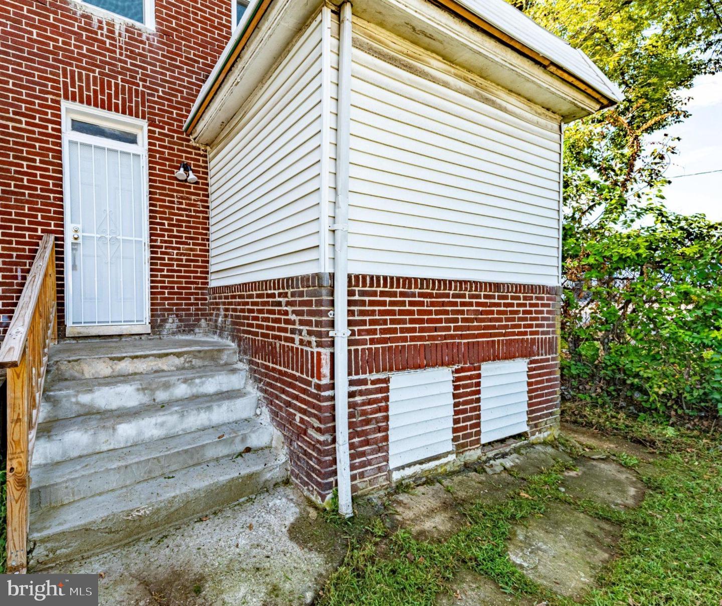 4216 Reisterstown Rd Property Photo 4