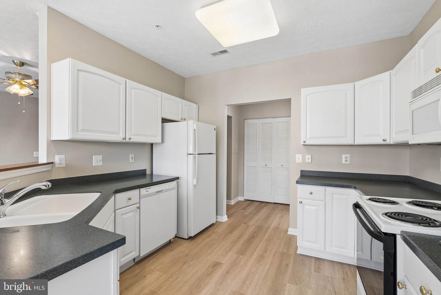4501-m Talcott Ter #4501m Property Photo 6