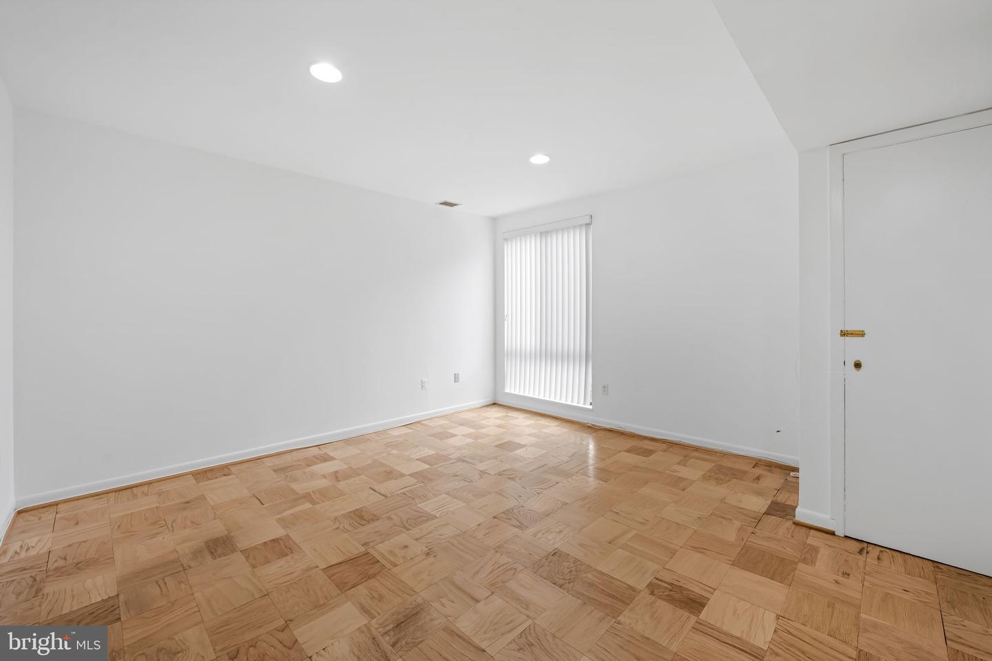 7 Slade Ave #519 Property Photo 14