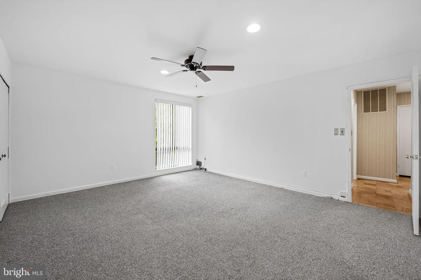 7 Slade Ave #519 Property Photo 18