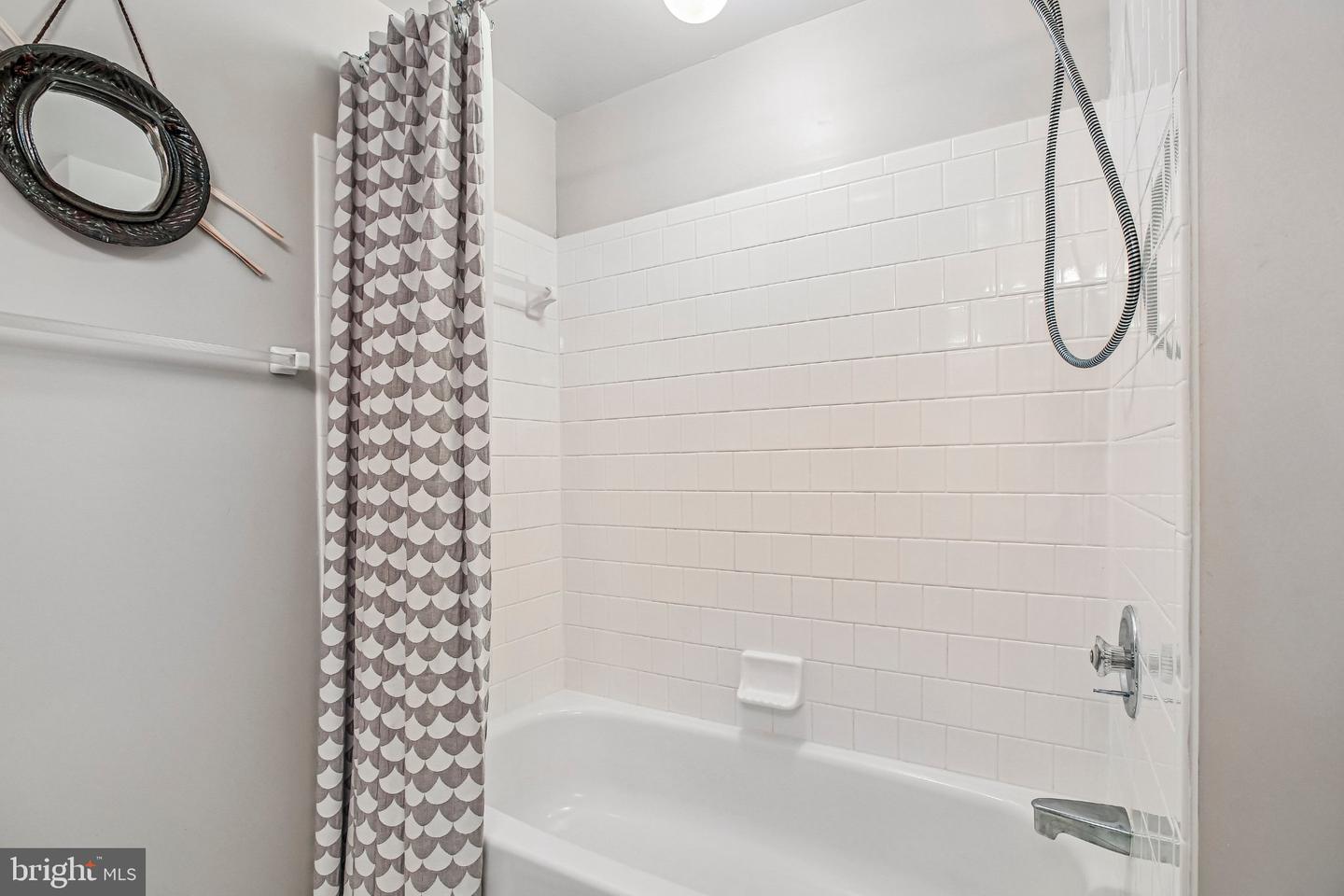 416 Rockfleet Rd #201 Property Photo 22