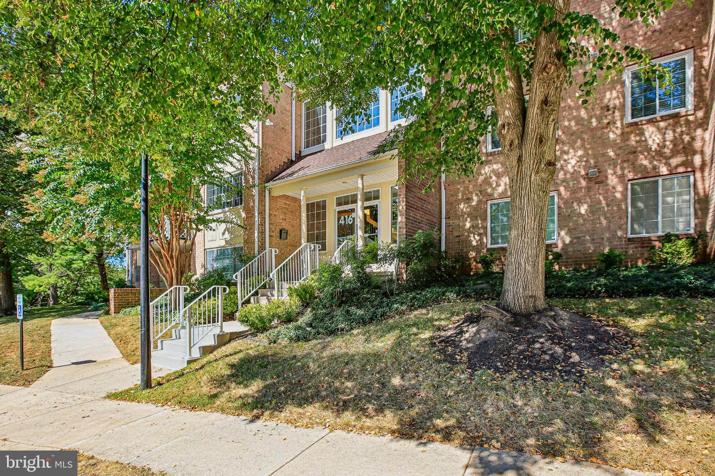 416 Rockfleet Rd #201 Property Photo 27
