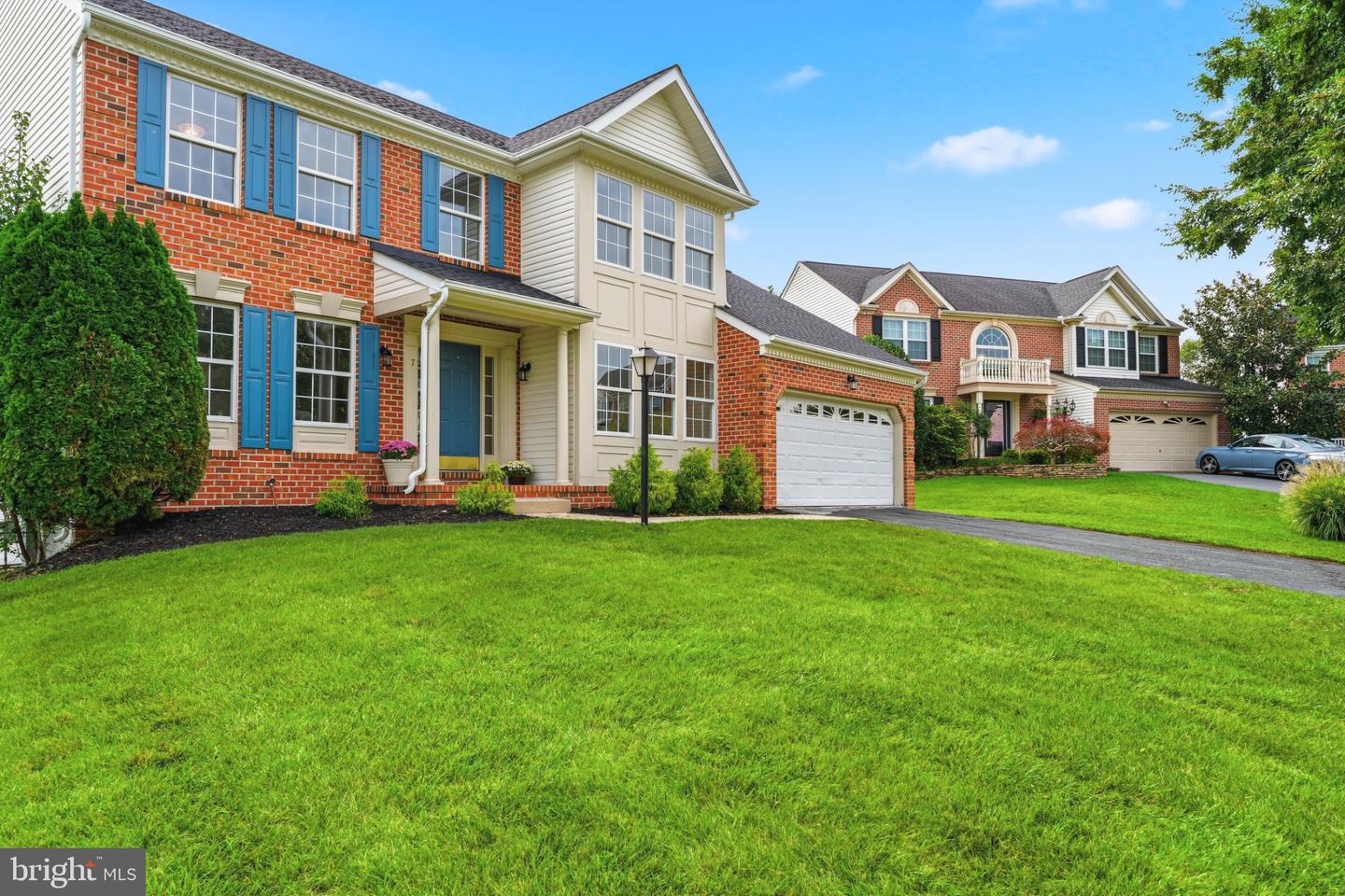 7 PERRY MANOR CT Property Photo 1