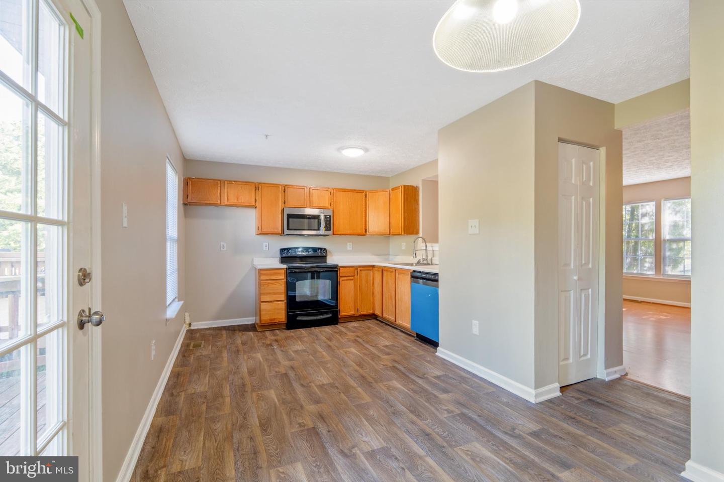 7807 Cornerstone Way Property Photo 6