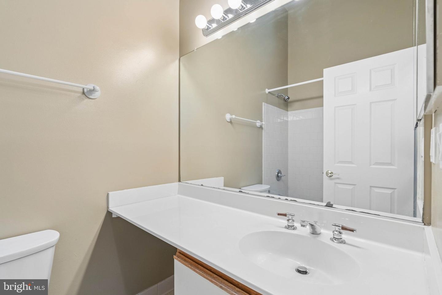 64 English Run Circle Property Photo 26