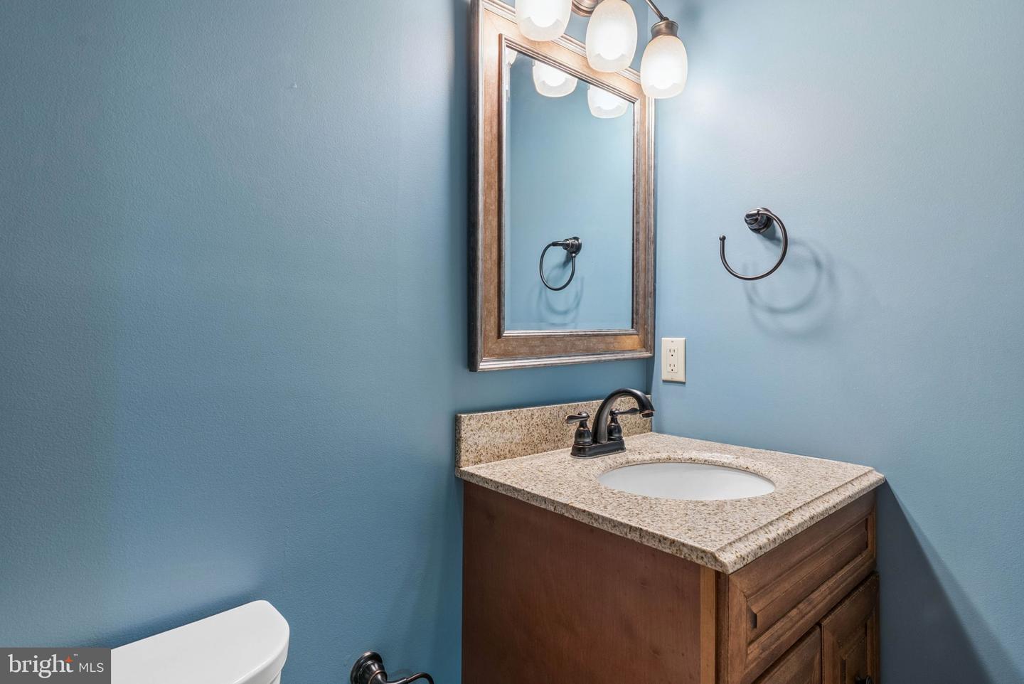 64 English Run Circle Property Photo 28