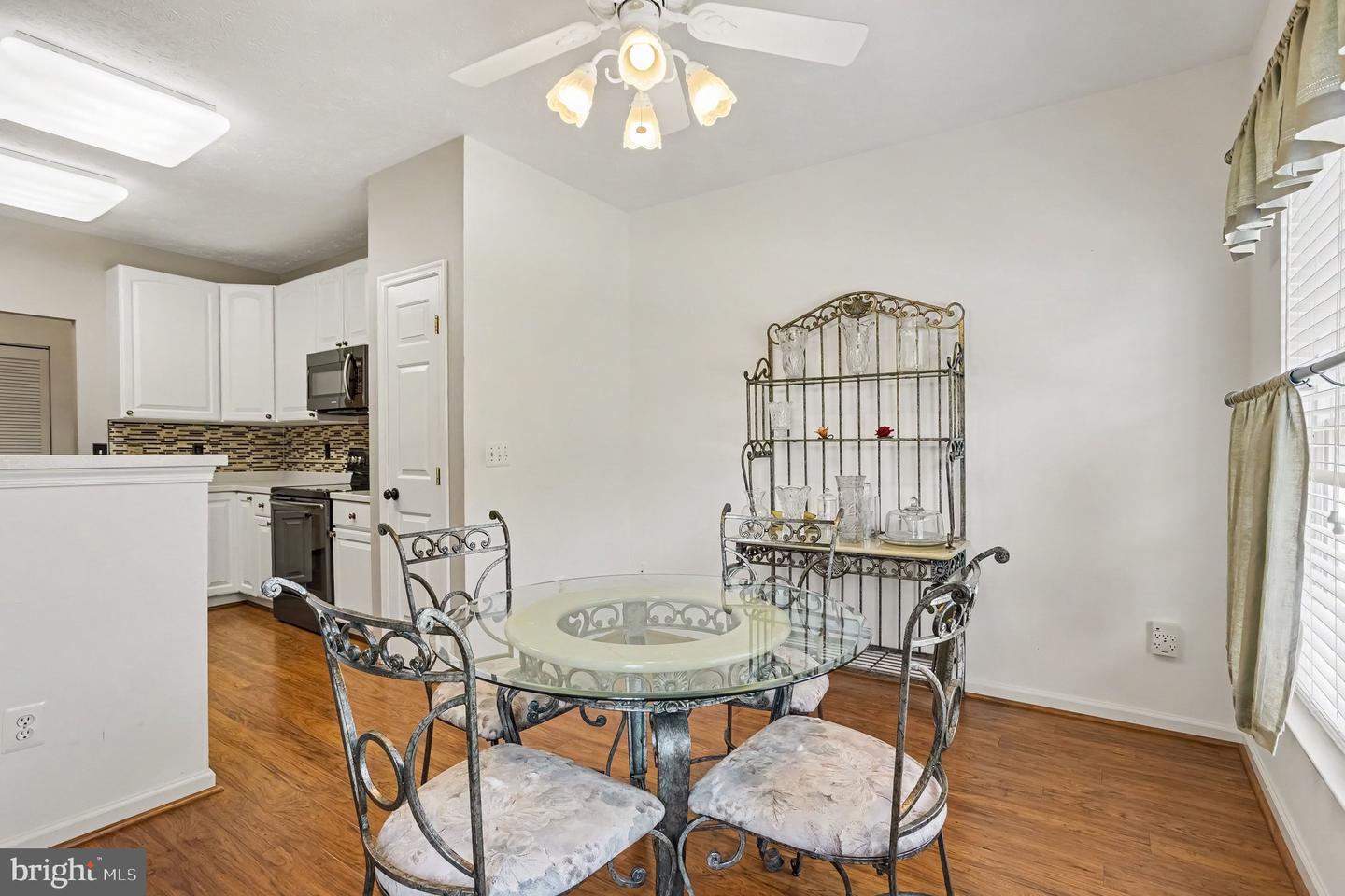 9503 Kingscroft Ter #k Property Photo 8