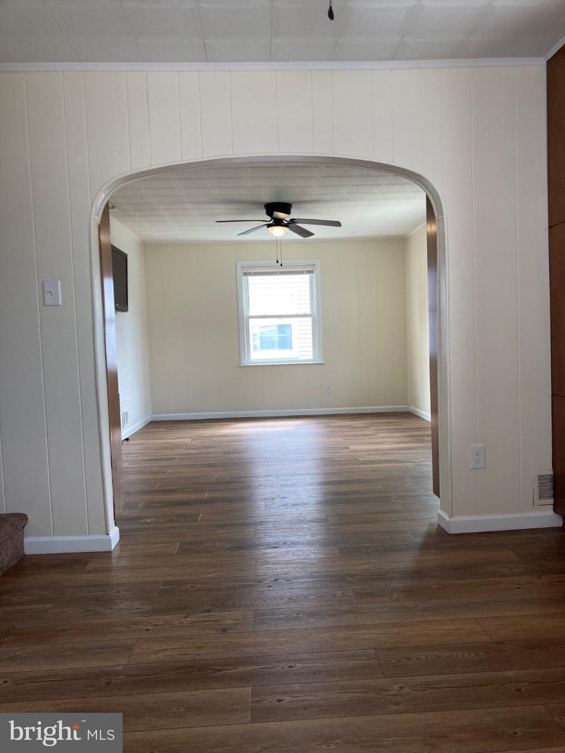 1607 Leslie Rd Property Photo 12