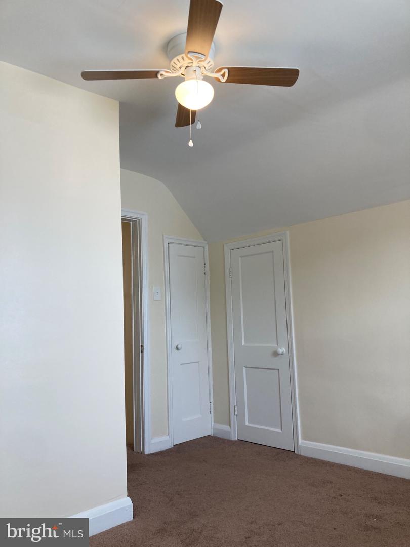 1607 Leslie Rd Property Photo 32