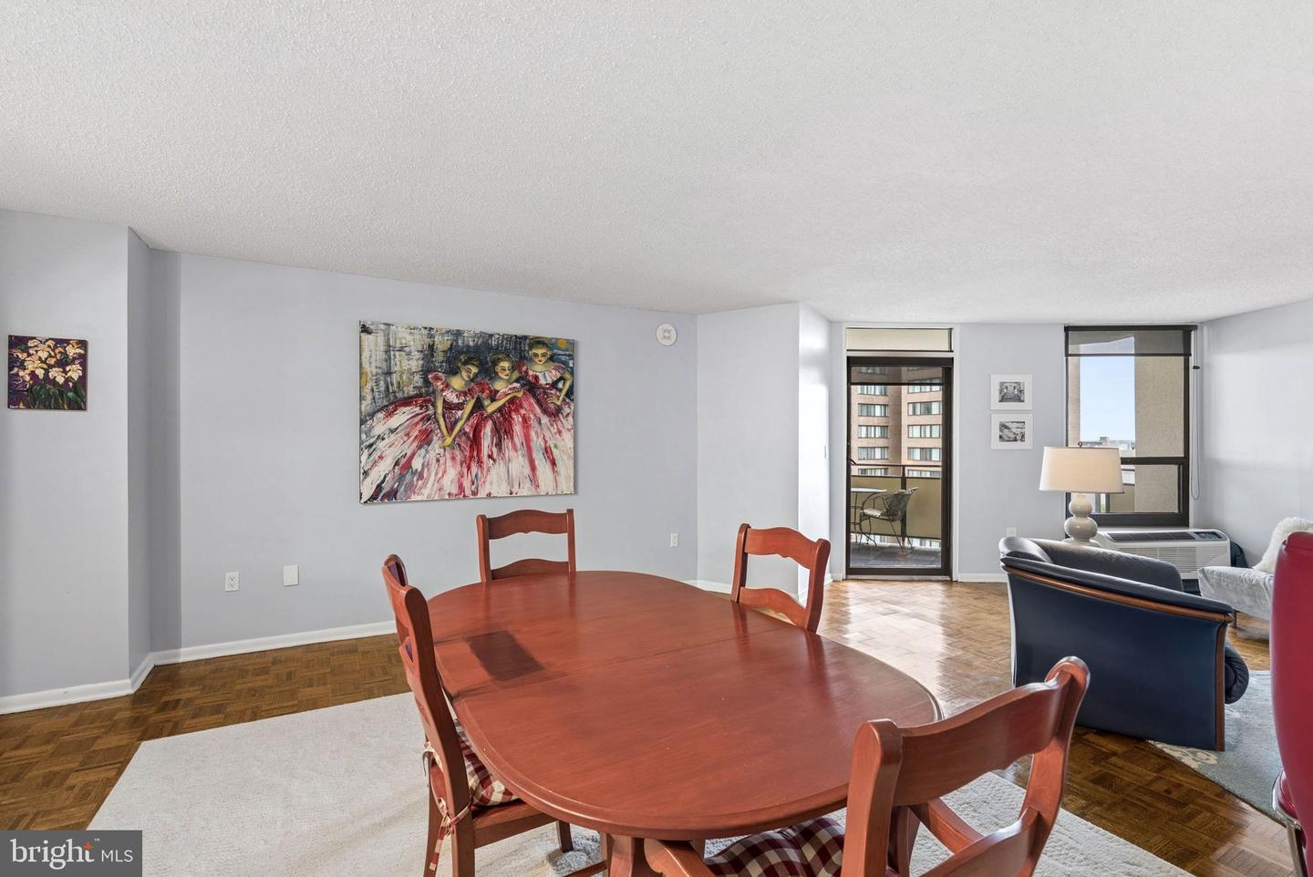 205 E Joppa Rd #707 Property Photo 21