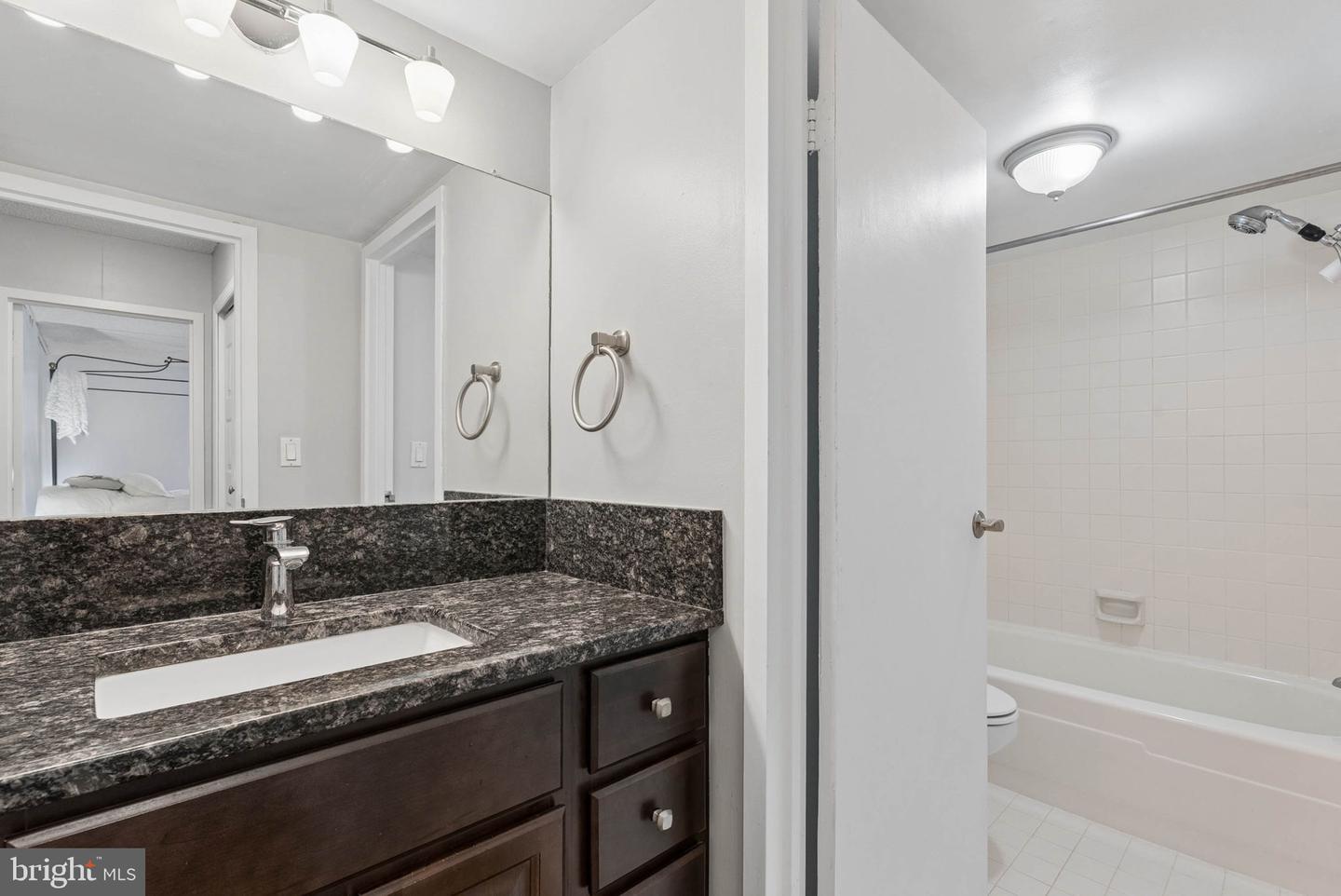 205 E Joppa Rd #707 Property Photo 33