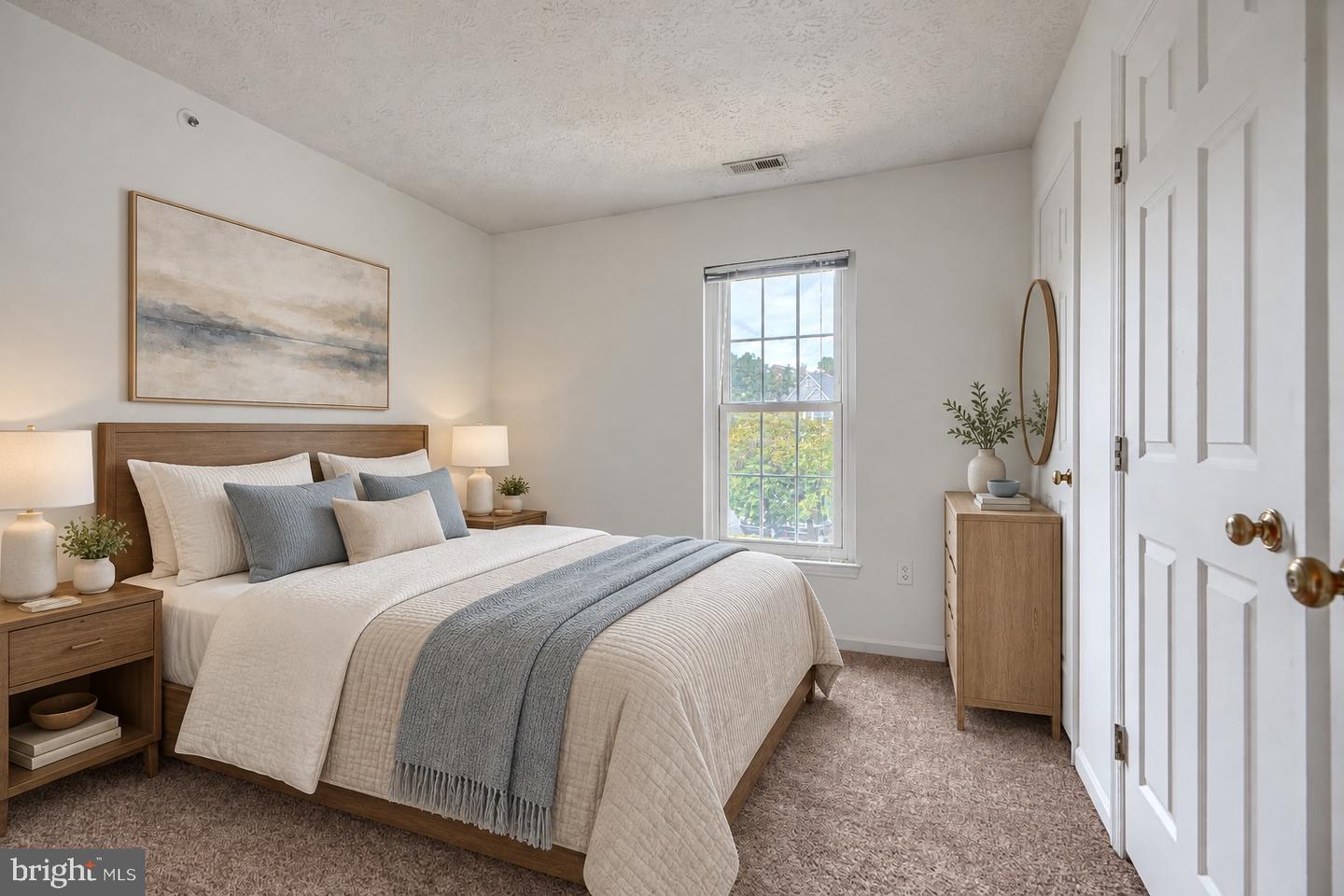 1470 Greenbriar Cir #2 Property Photo 13