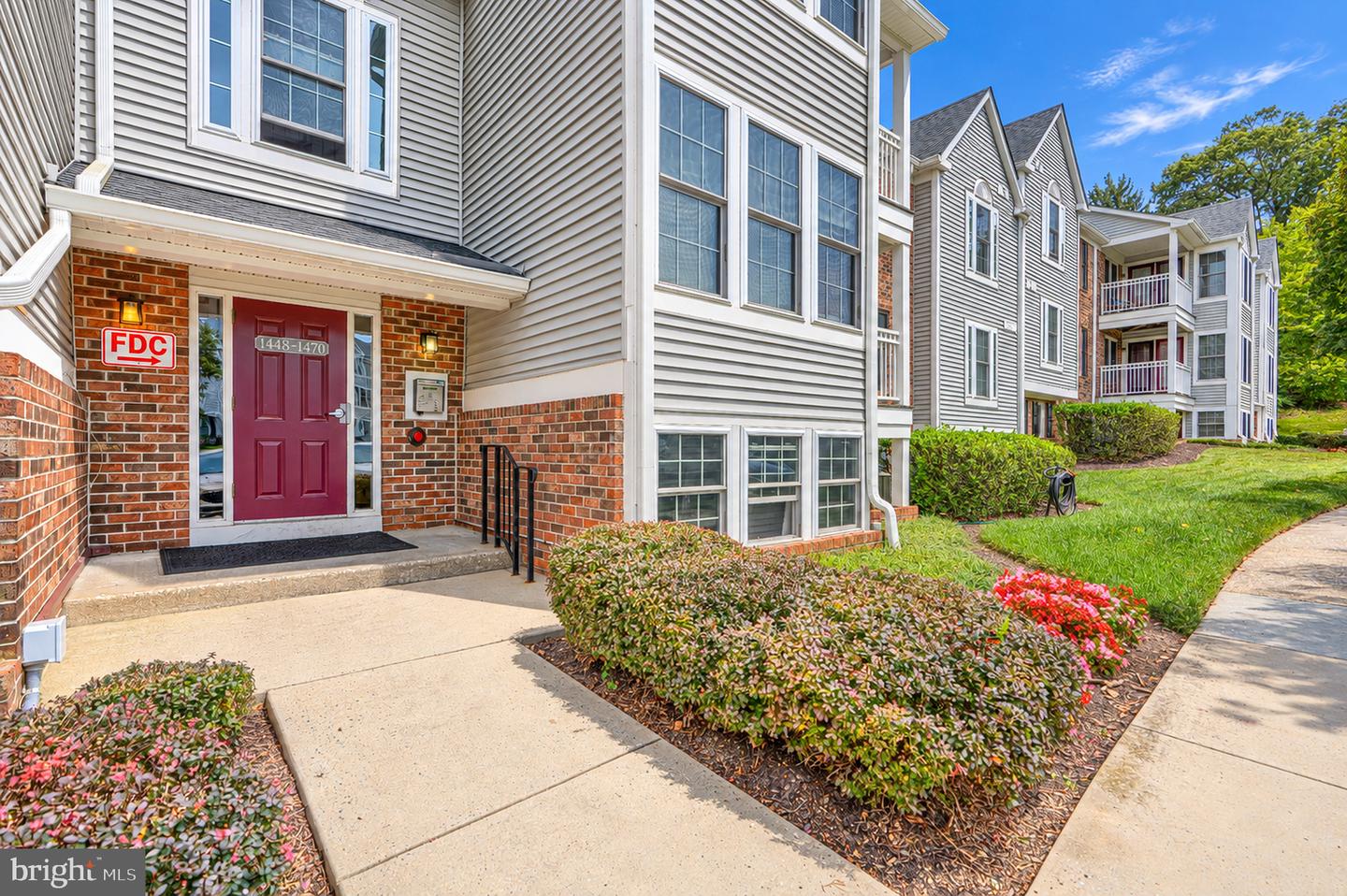 1470 Greenbriar Cir #2 Property Photo 26