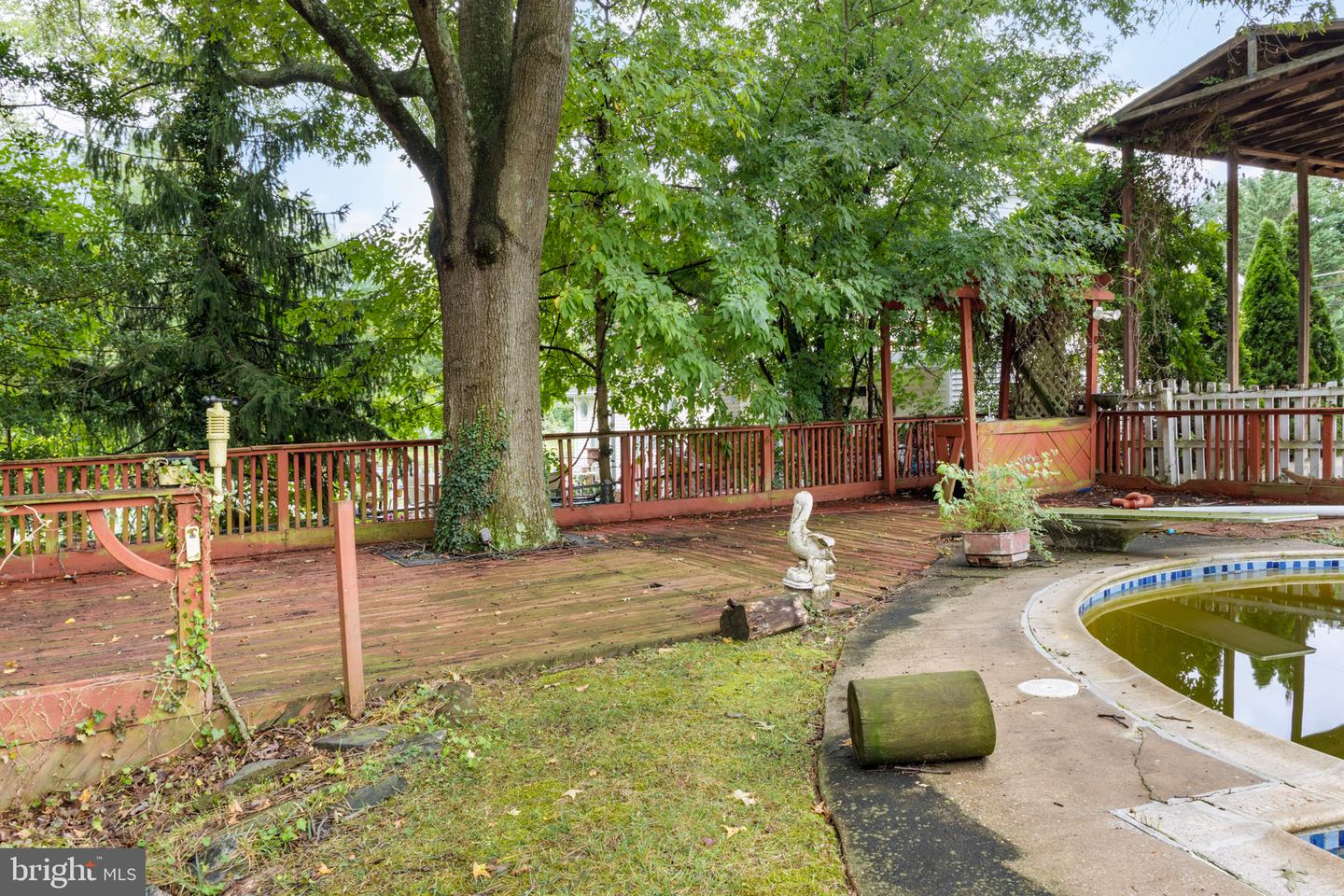 5809 N Hazelwood Ave Property Photo 38
