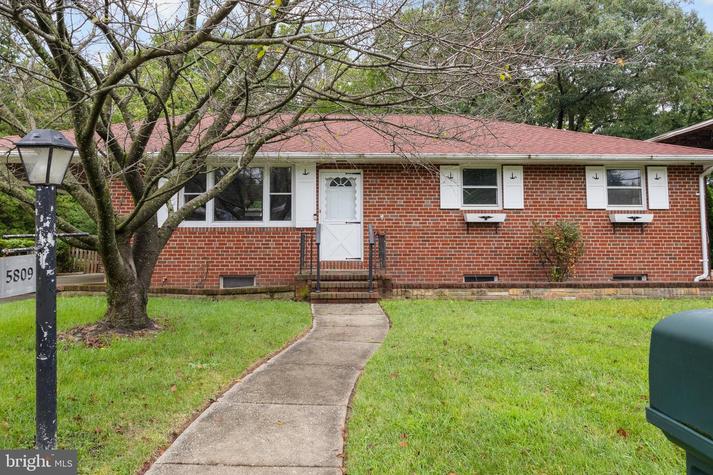 5809 N Hazelwood Ave Property Photo 39