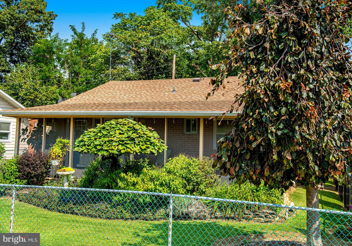1217 Shore Rd Property Photo 4