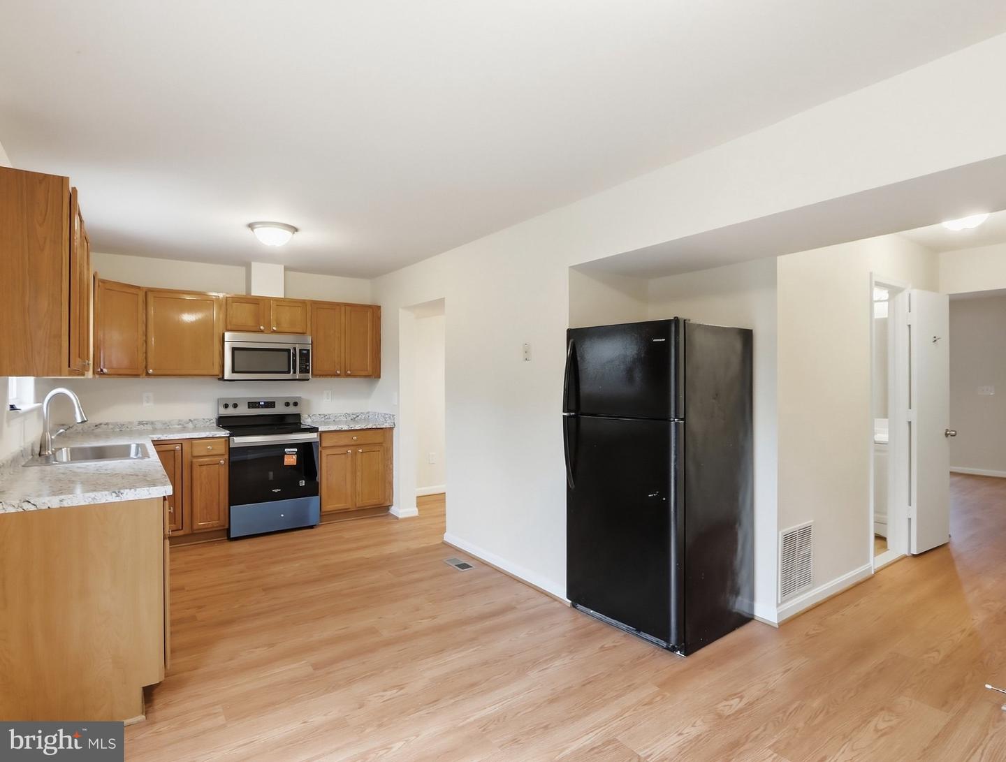 7203 Rutherford Green Cir Property Photo 7