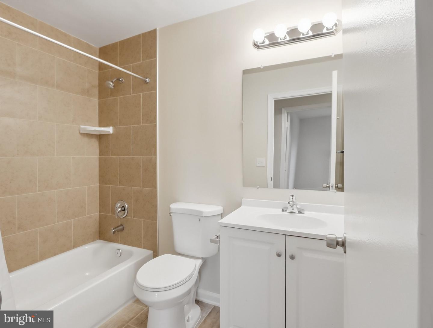 7203 Rutherford Green Cir Property Photo 19