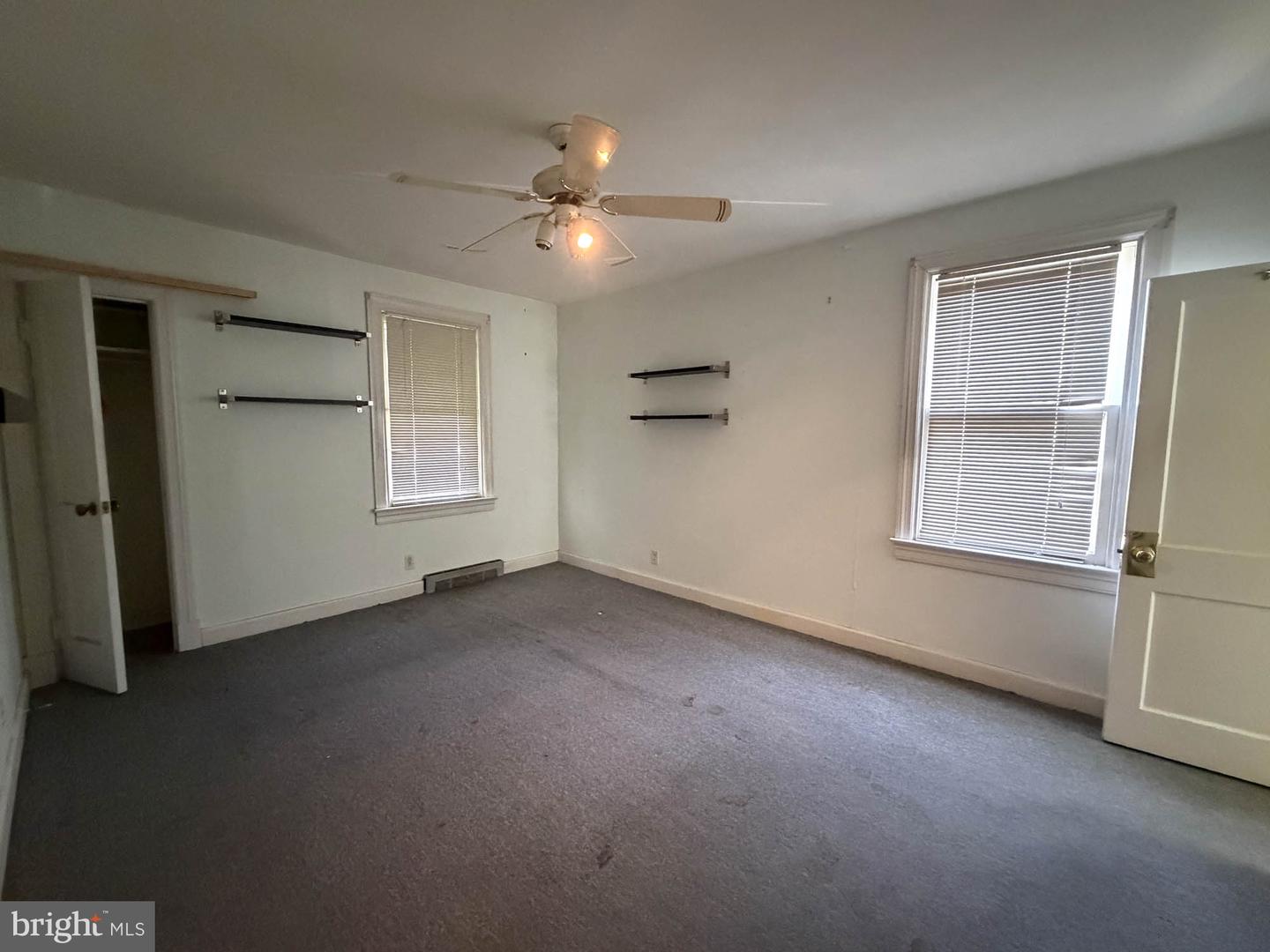213 N Marlyn Ave Property Photo 9