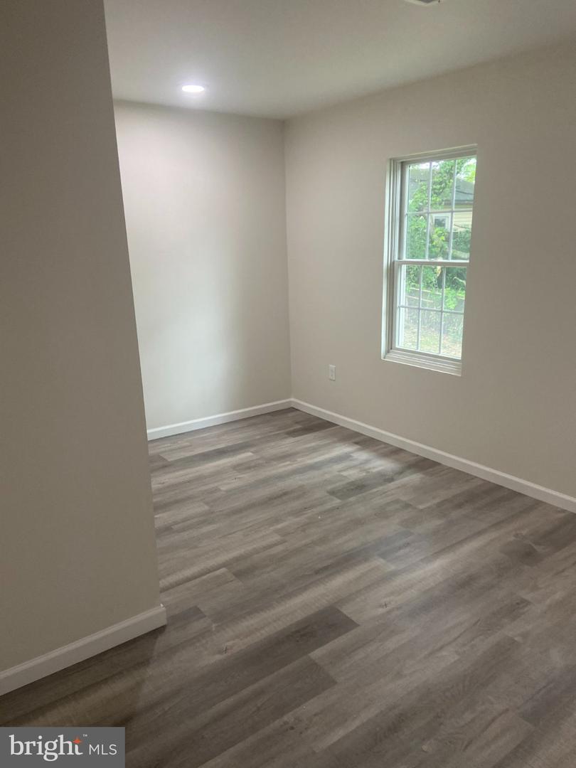 9 Slipstream Ct Property Photo 13