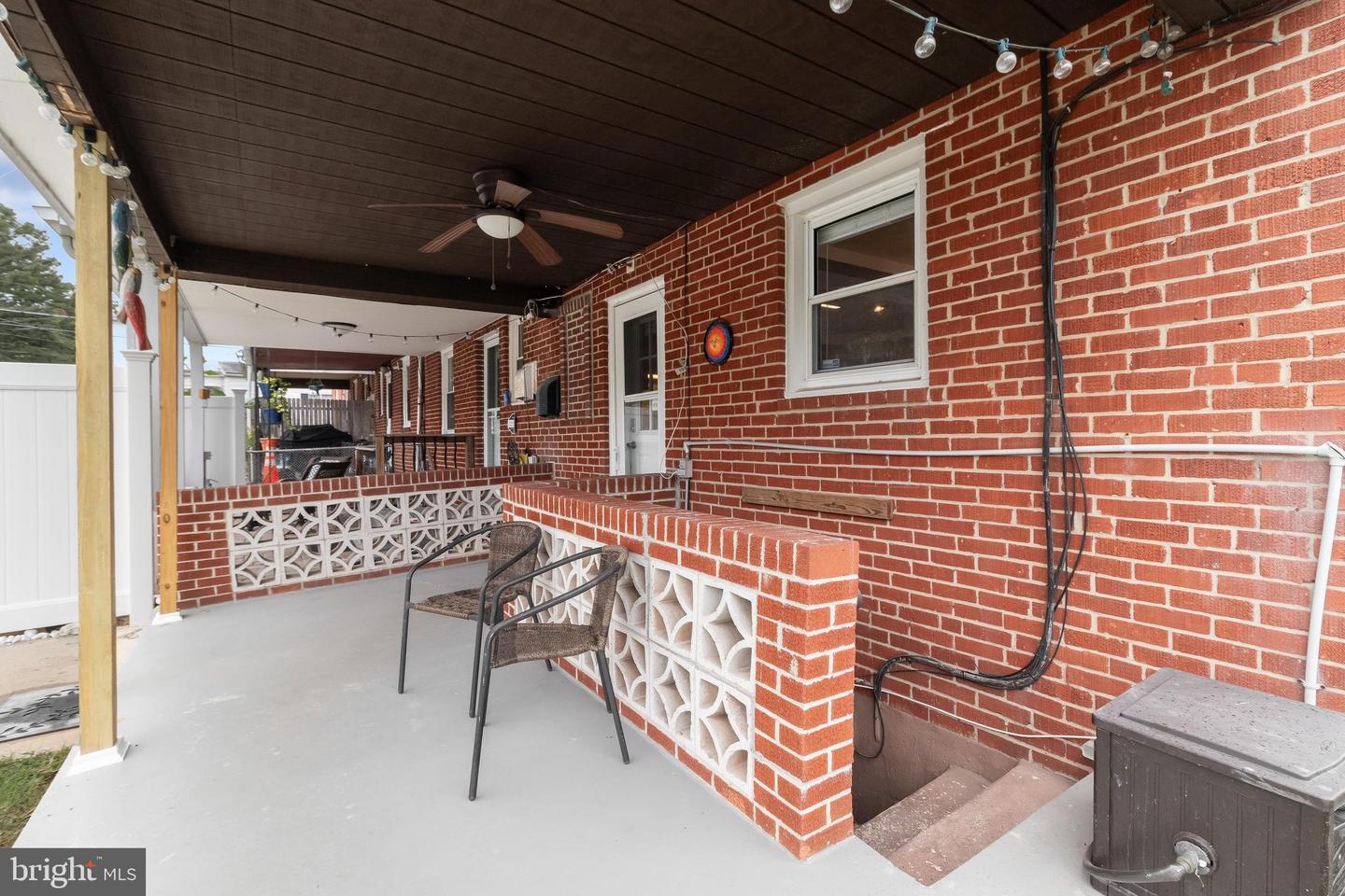527 N Marlyn Ave Property Photo 44